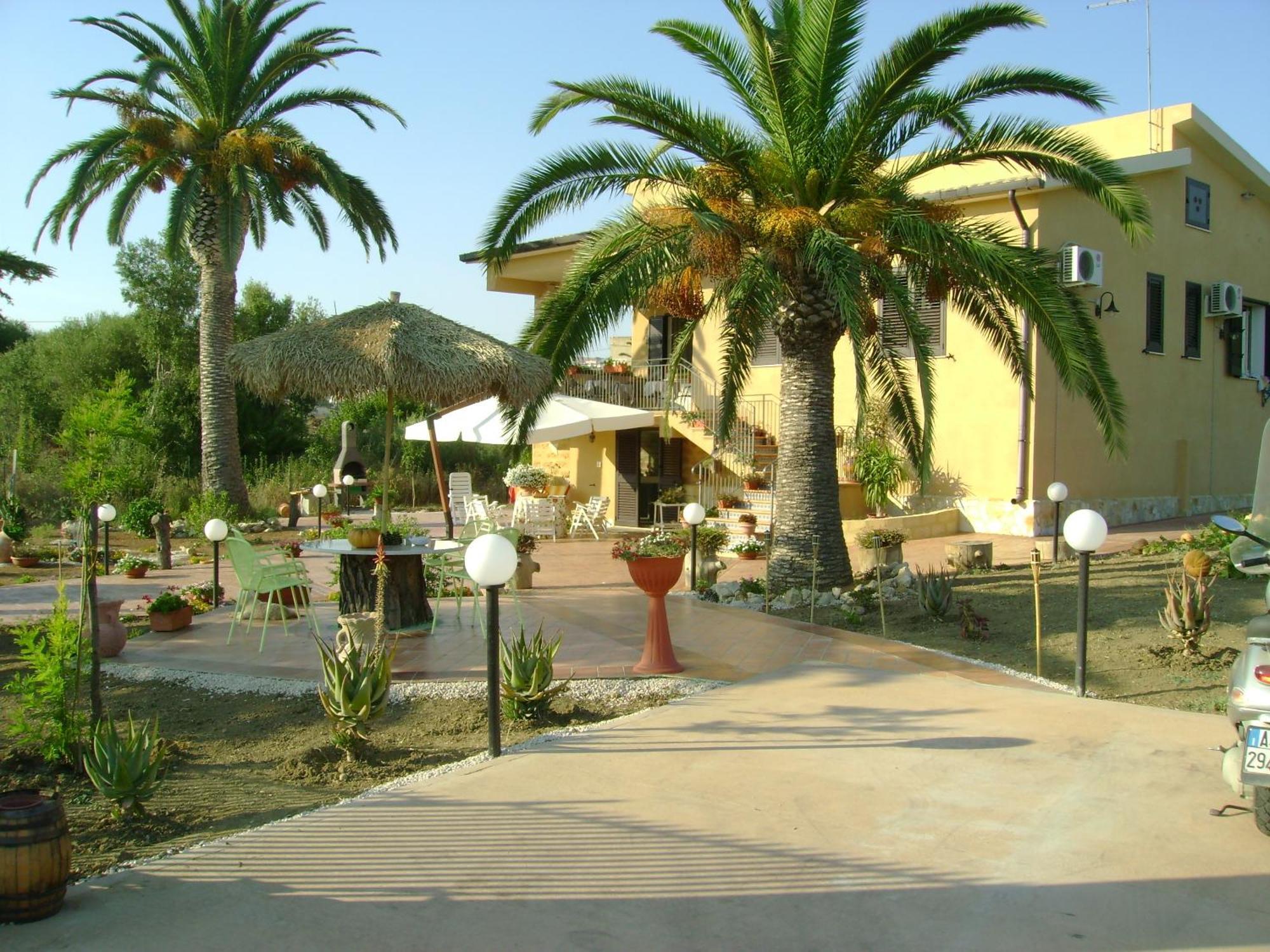 Dei Giardini Bed & Breakfast 3*